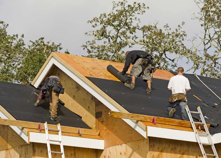 Professional roofers in La Crescenta
